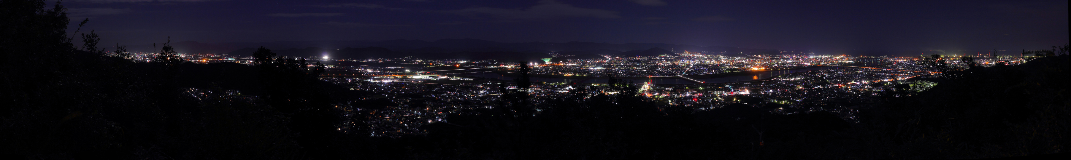 岩神山